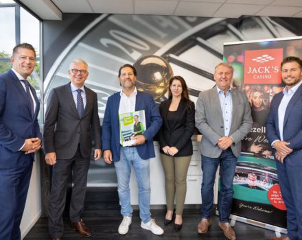 JVH gaming & entertainment en CSU tekenen samenwerkingsovereenkomst co creatie samen slimmer