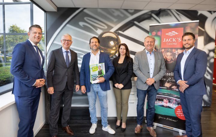 JVH gaming & entertainment en CSU tekenen samenwerkingsovereenkomst co creatie samen slimmer