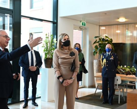 Koningin Maxima bezoekt CSU   KW1 prijs