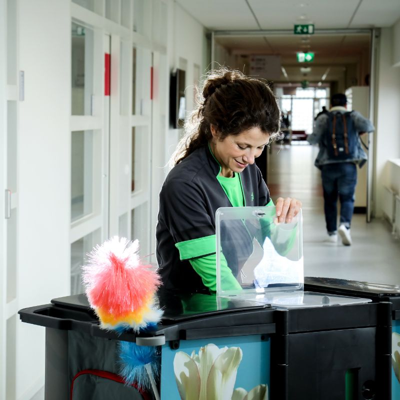 Efficiënter schoonmaken hogeschool