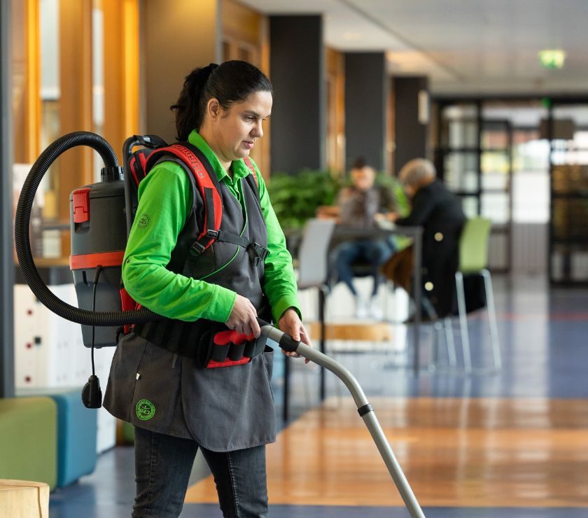 mens en techniek hand in hand bij csu_innoveren voor onze mensen_samen scherp_samen slimmer