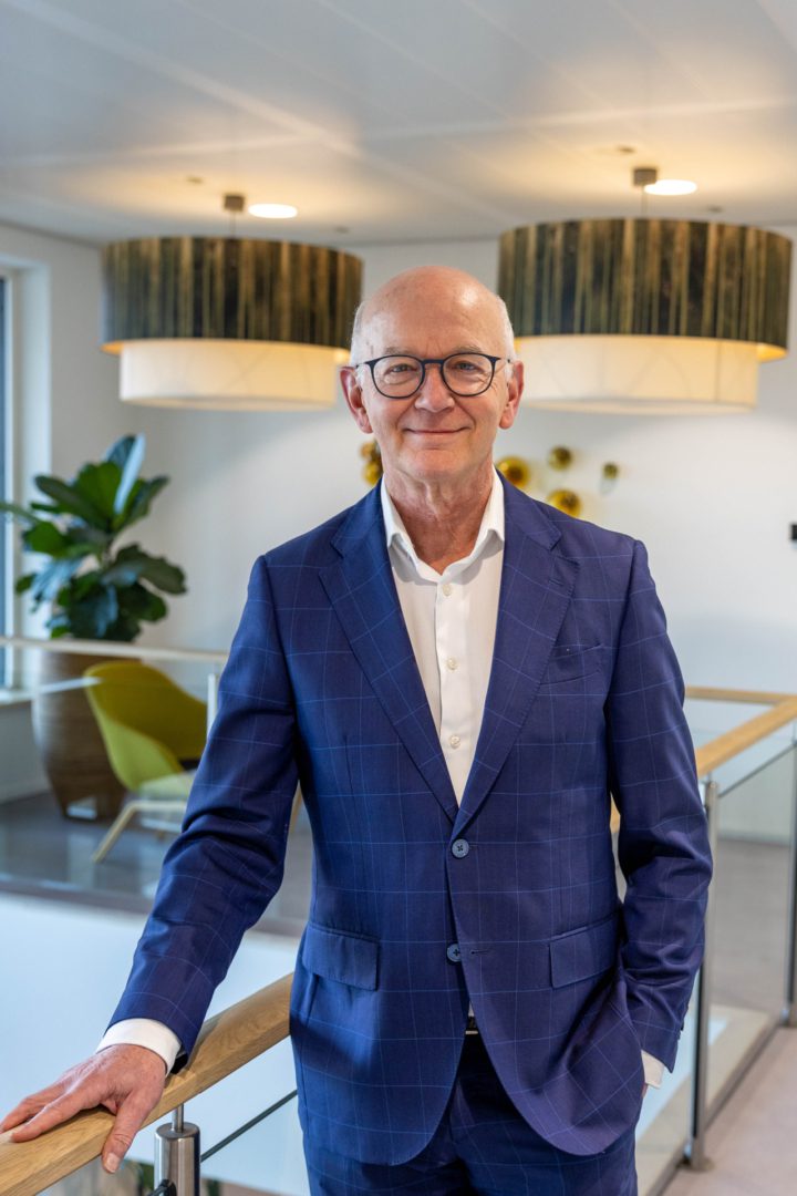 Jacques van den Broek   Lid Raad van Commissarissen Total care